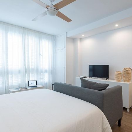 Homeforguest Moderno Estudio Junto A Las Canteras Las Palmas Buitenkant foto