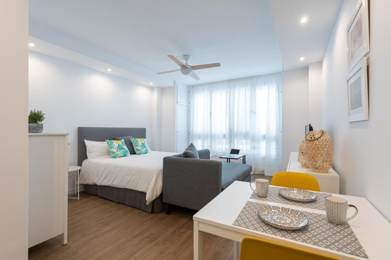 Homeforguest Moderno Estudio Junto A Las Canteras Las Palmas Buitenkant foto