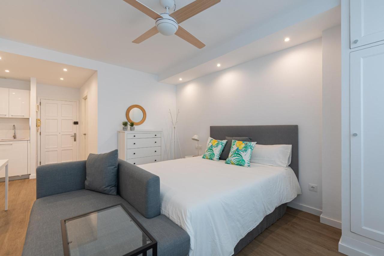 Homeforguest Moderno Estudio Junto A Las Canteras Las Palmas Buitenkant foto
