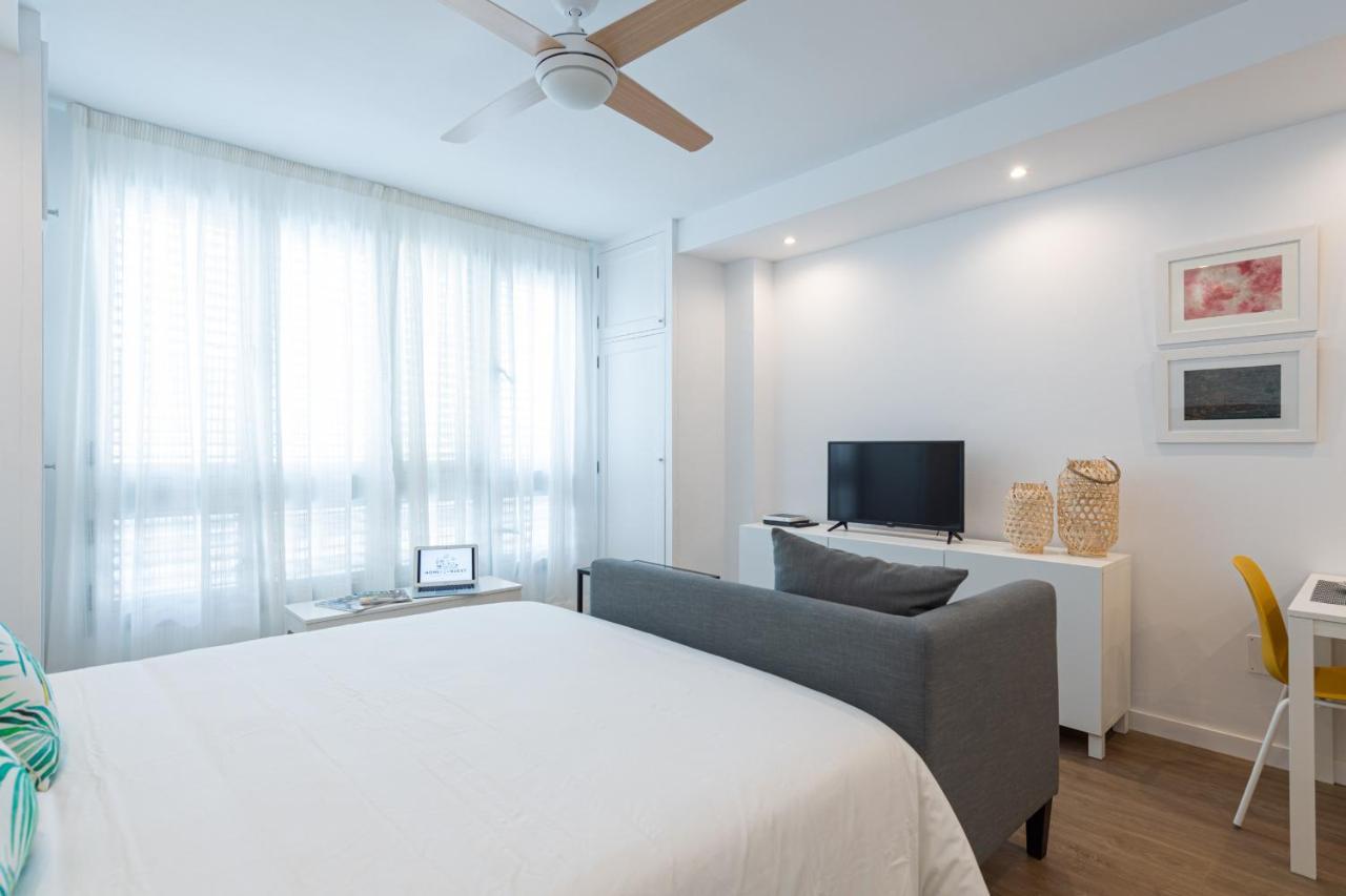 Homeforguest Moderno Estudio Junto A Las Canteras Las Palmas Buitenkant foto